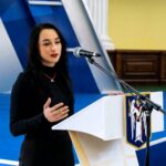 Enmig d’atacs russos cada vegada més intensos i eleccions suspeses, Kíiv involucra els ciutadans en ...